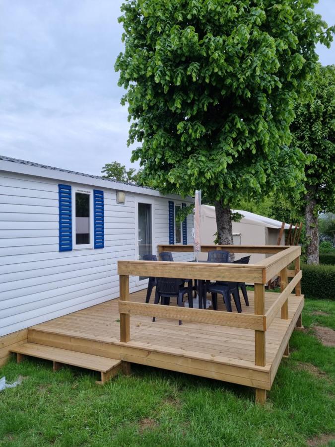 Mobil-home, hotelier, tente safari wood lodge Bois Morin Buitenkant foto